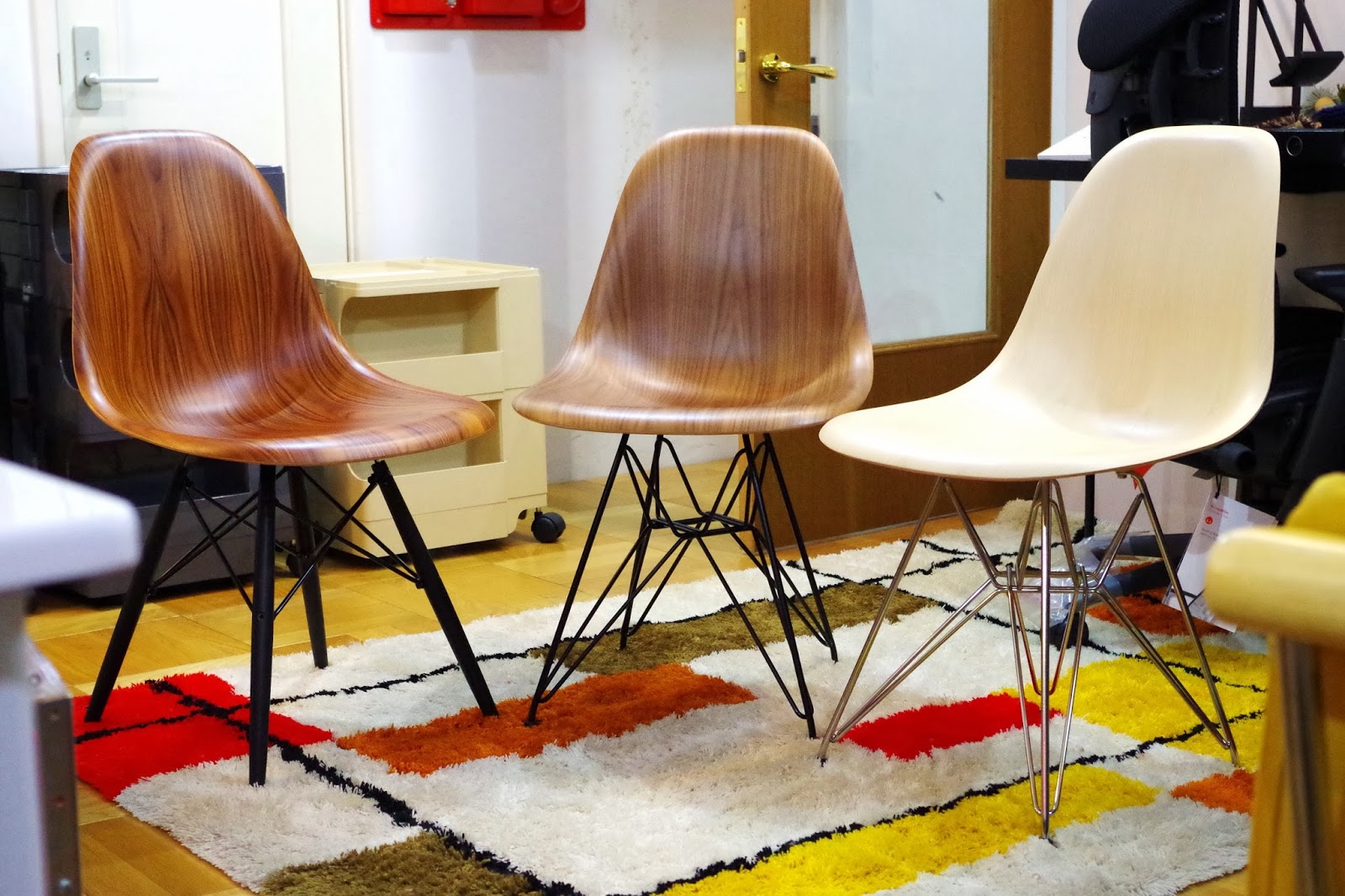 【正規品・付属品有】2018年購入 Eames (イームズ) ウッドシェルチェア