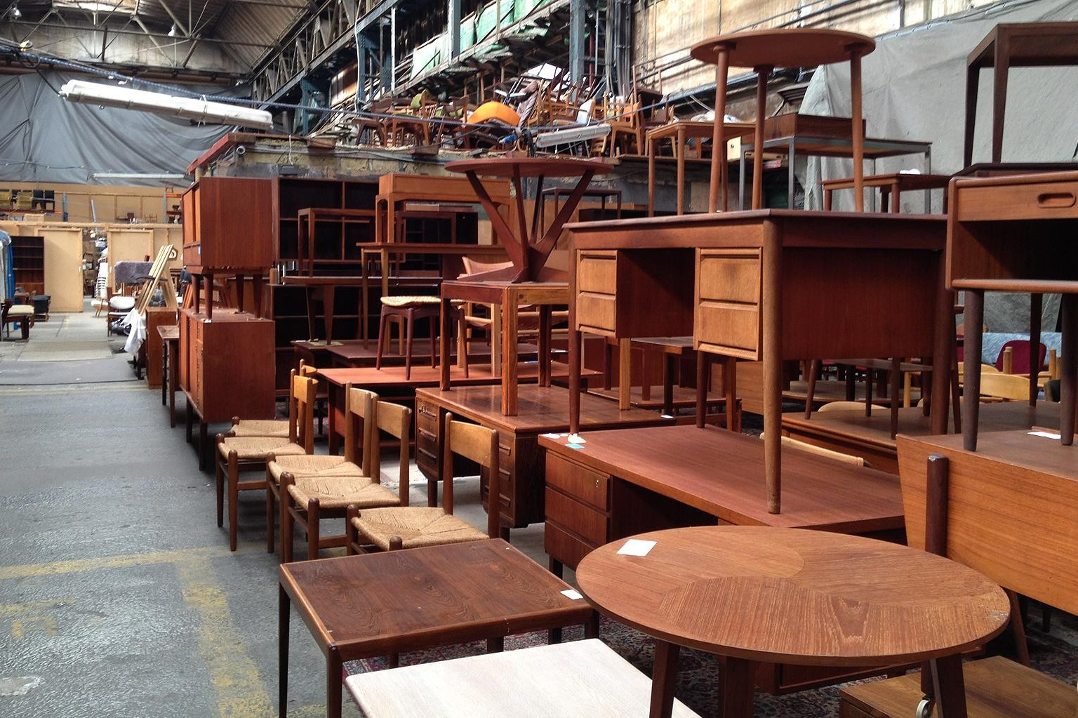 ヴィンテージ家具市場